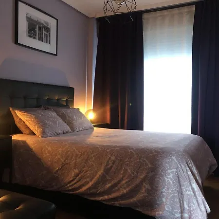 Parking, Vistas Al Mar Y Tres