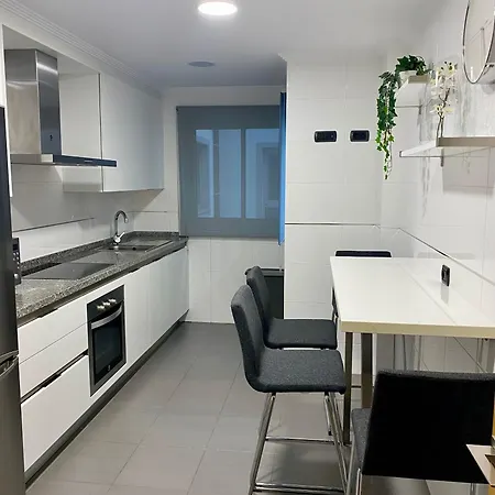 Apartamento Parking, Vistas Al Mar Y Tres A Coruña