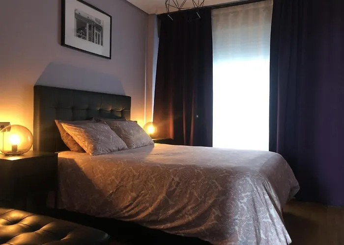 Parking, Vistas Al Mar Y Tres